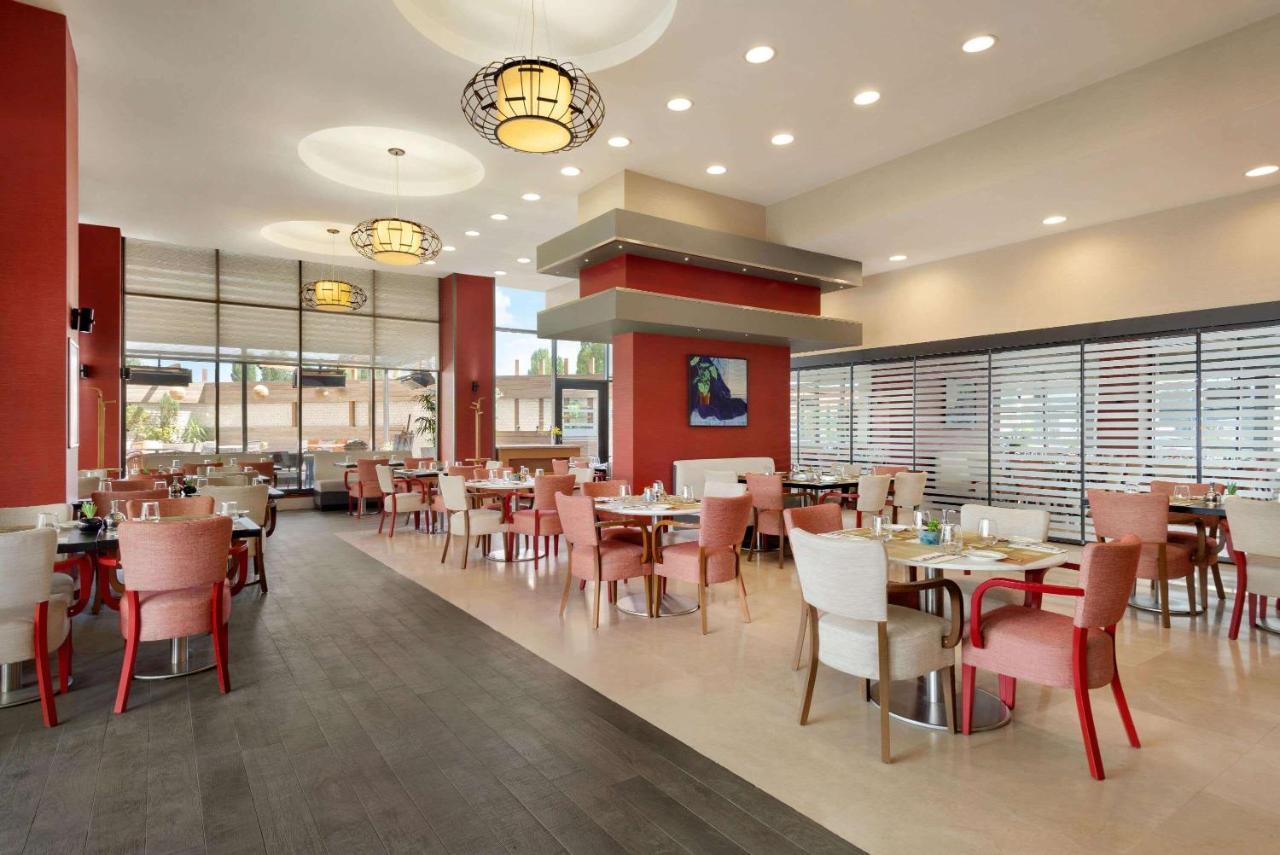 Ramada Plaza By Wyndham Eskişehir Eksteriør bilde