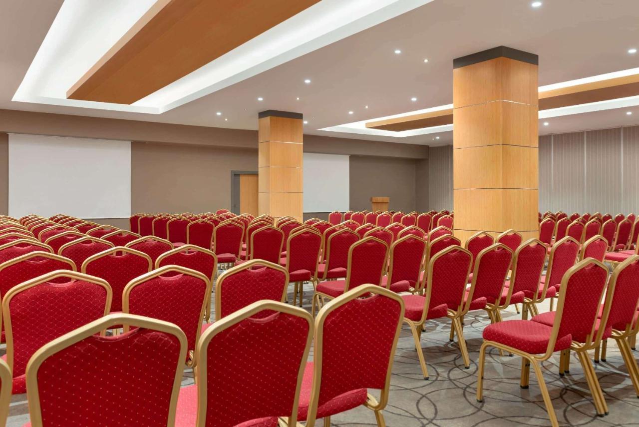 Ramada Plaza By Wyndham Eskişehir Eksteriør bilde