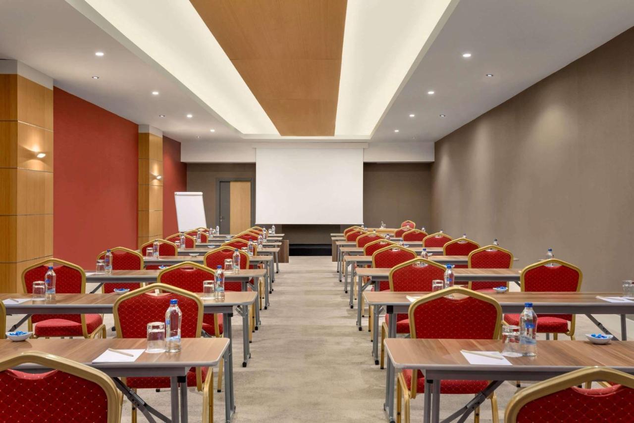 Ramada Plaza By Wyndham Eskişehir Eksteriør bilde