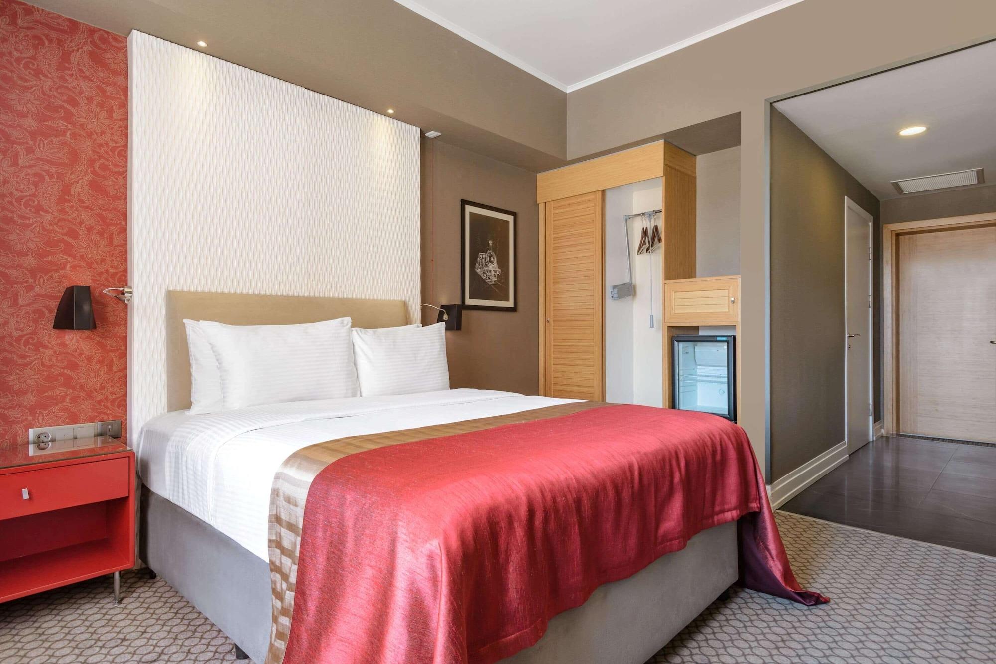 Ramada Plaza By Wyndham Eskişehir Eksteriør bilde