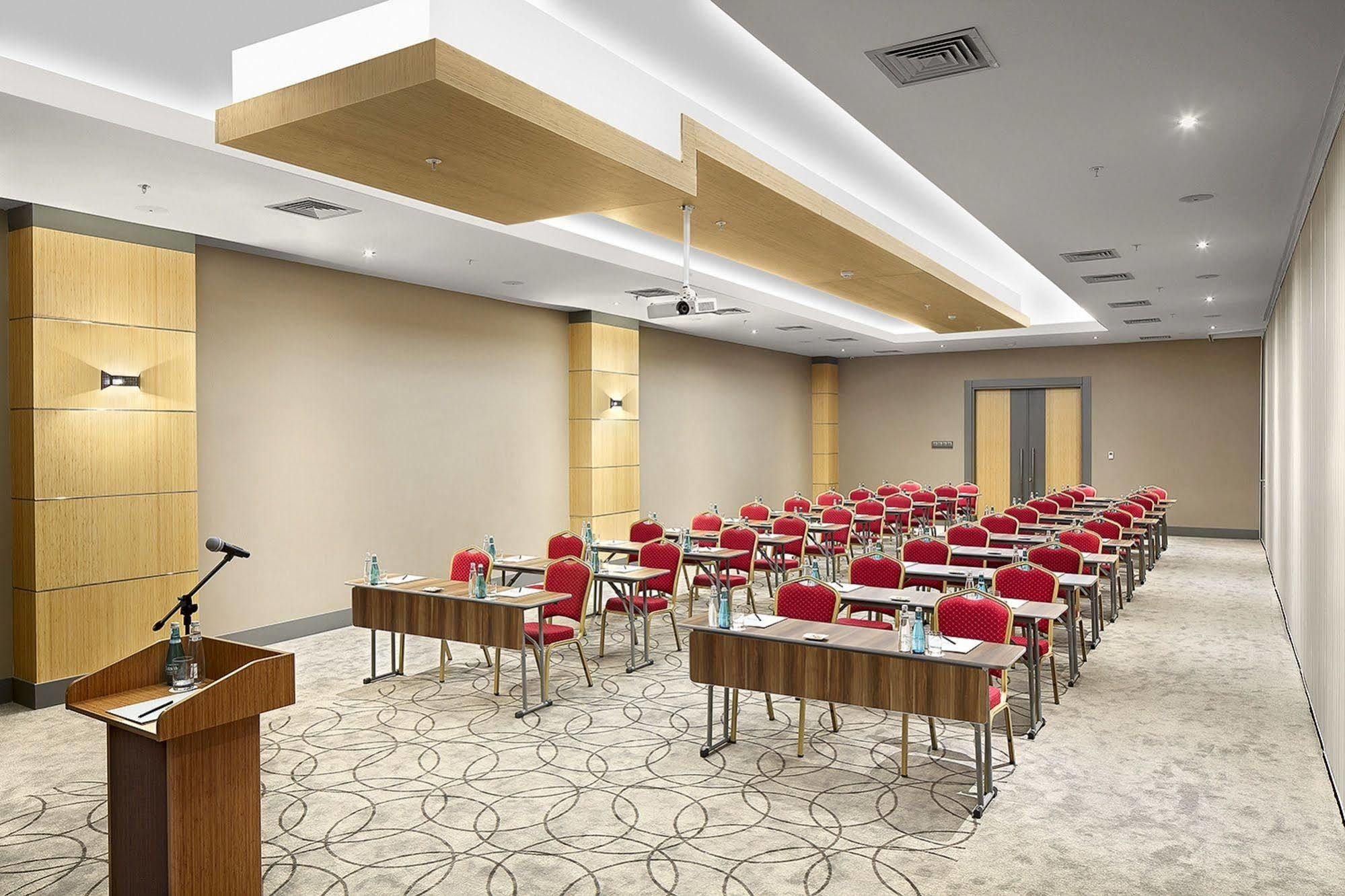 Ramada Plaza By Wyndham Eskişehir Eksteriør bilde