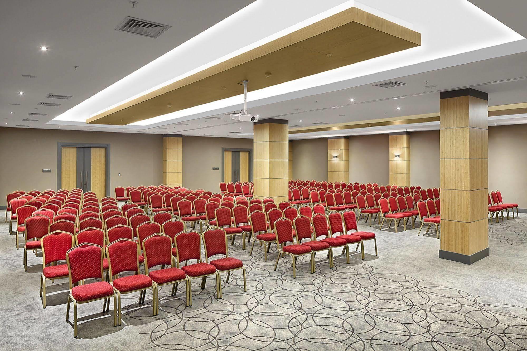 Ramada Plaza By Wyndham Eskişehir Eksteriør bilde